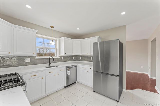 99 Evan Road, Warwick, NY 10990