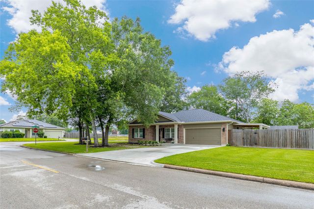 17202 N Lighthouse Drive, Crosby, TX 77532