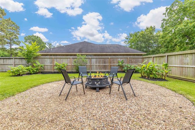17202 N Lighthouse Drive, Crosby, TX 77532