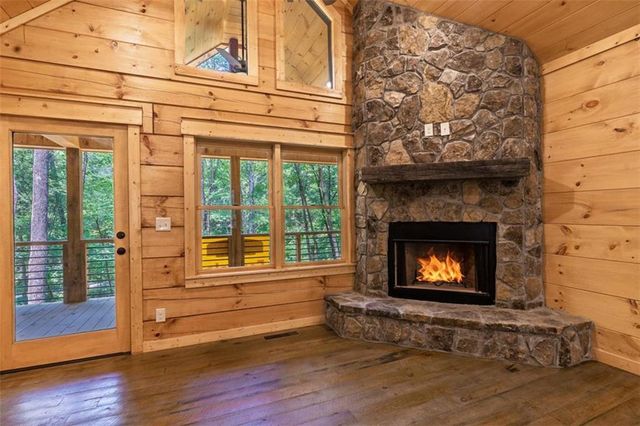 122 Laurel Creek Trail, Blue Ridge, GA 30513