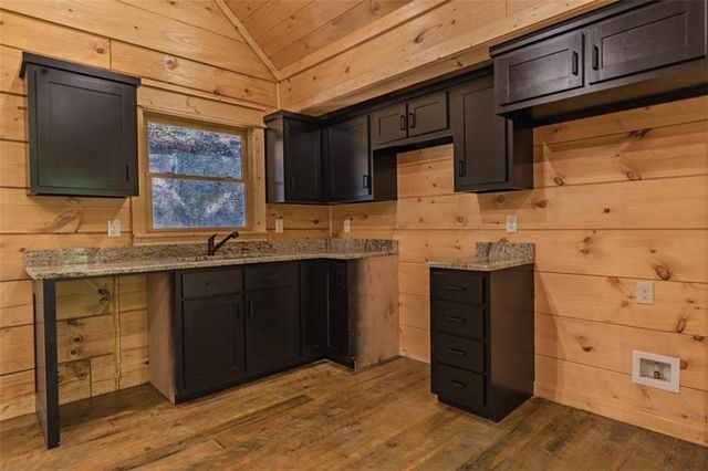 122 Laurel Creek Trail, Blue Ridge, GA 30513
