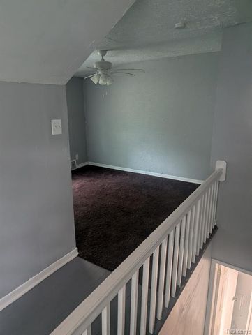 15808 Southfield Road, Detroit, MI 48223