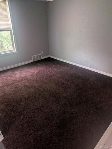 15808 Southfield Road, Detroit, MI 48223