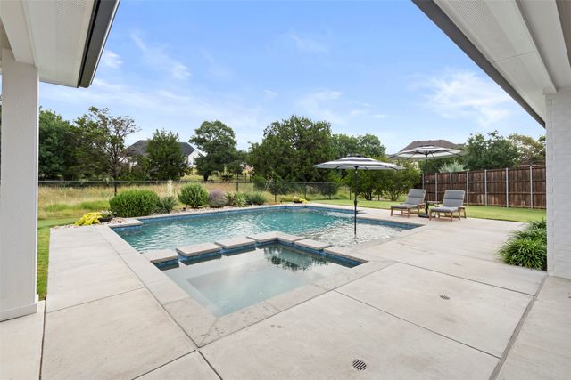 105 Kaya Court, Weatherford, TX 76087