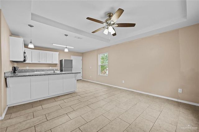 906 E Tom Landry Street, Mission, TX 78572