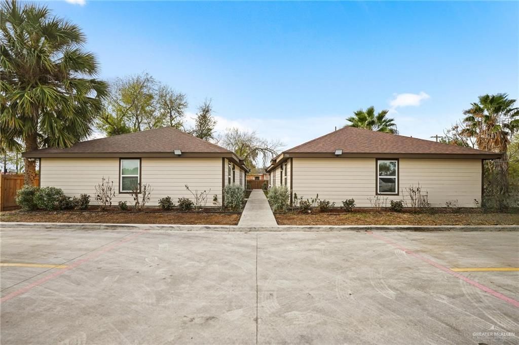 906 E Tom Landry Street, Mission, TX 78572