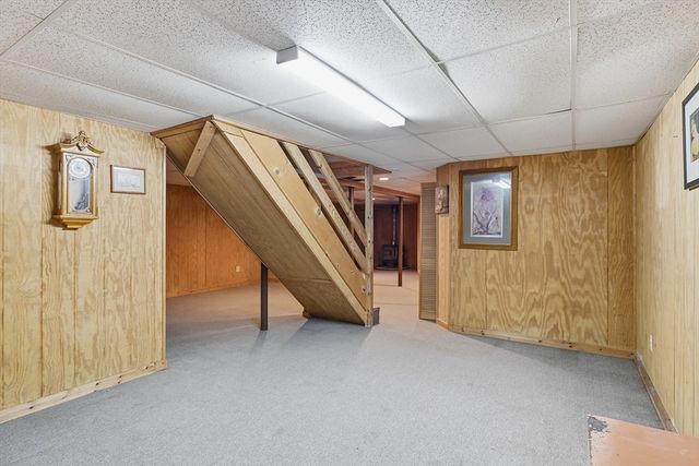 14 Florence Rd, Easthampton, MA 01027