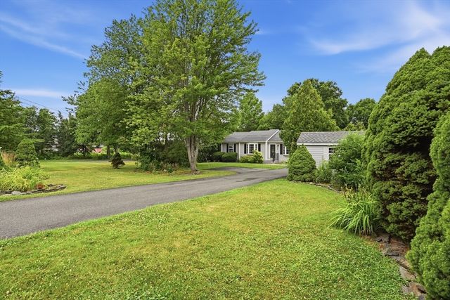 14 Florence Rd, Easthampton, MA 01027