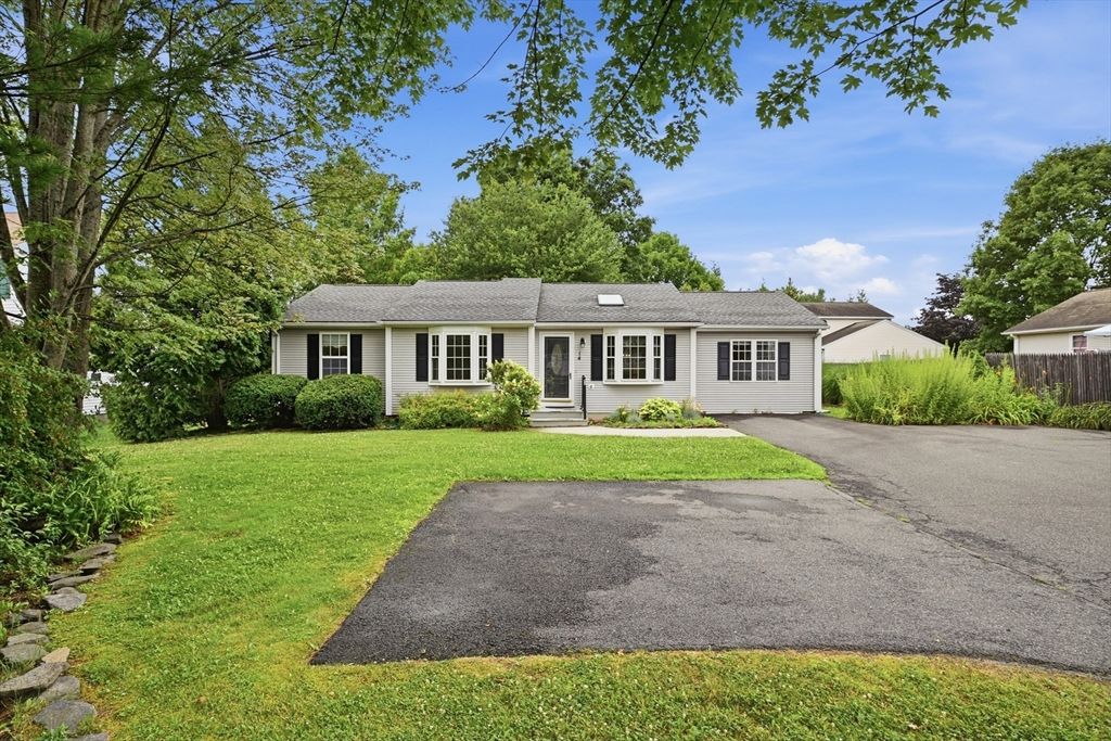 14 Florence Rd, Easthampton, MA 01027