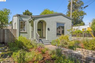1229 Hopkins St, Berkeley, CA 94702