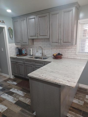 8246 Northcote Avenue, Munster, IN 46321
