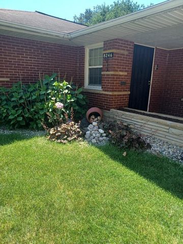 8246 Northcote Avenue, Munster, IN 46321