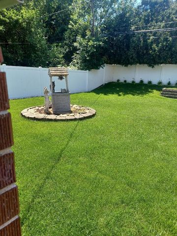 8246 Northcote Avenue, Munster, IN 46321