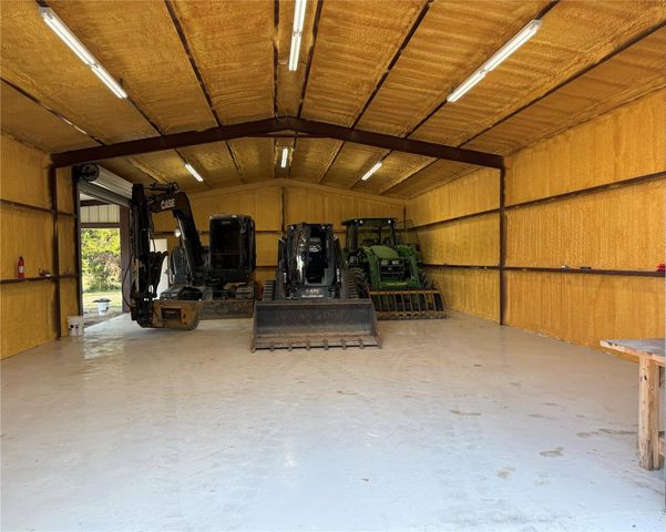 11360 Us Highway 287, Pennington, TX 75856