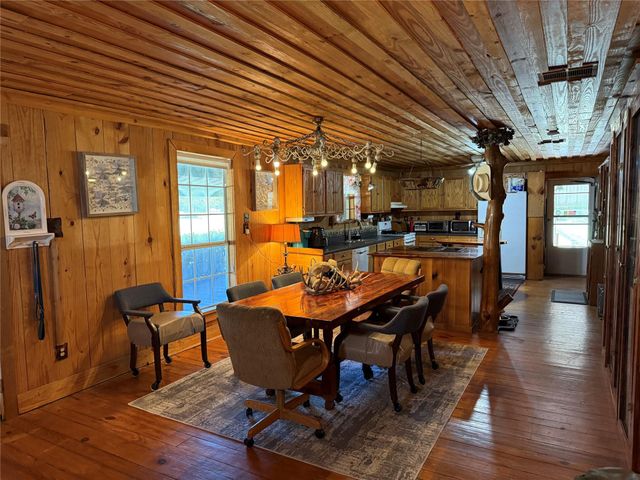 11360 Us Highway 287, Pennington, TX 75856