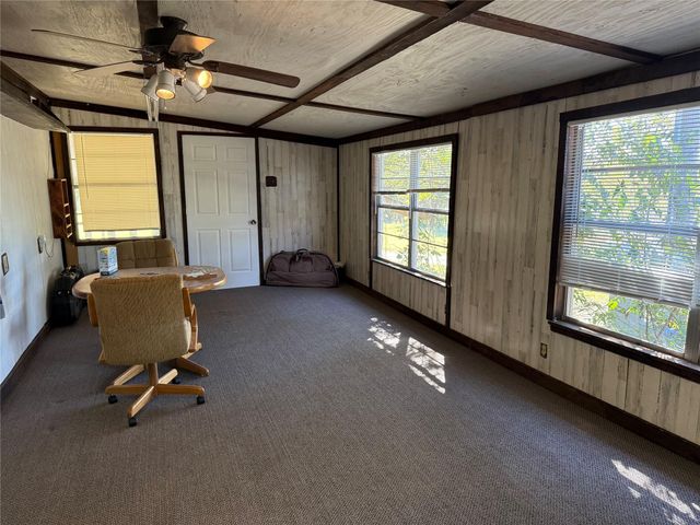 11360 Us Highway 287, Pennington, TX 75856