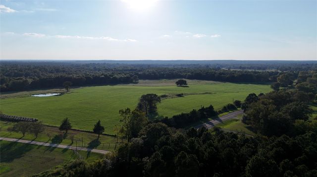 11360 Us Highway 287, Pennington, TX 75856