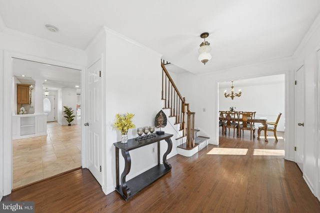 7 MONROE PL, Cranbury, NJ 08512