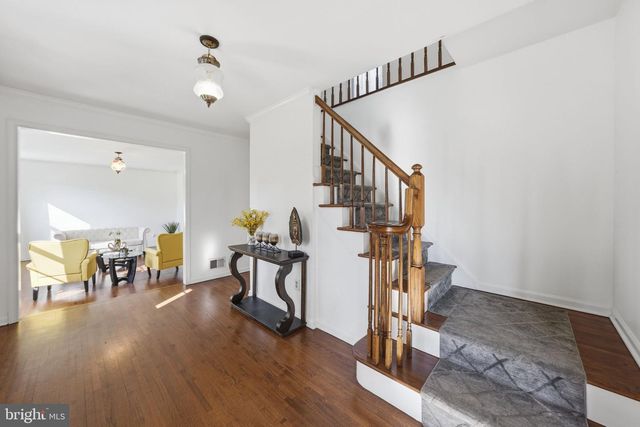 7 MONROE PL, Cranbury, NJ 08512