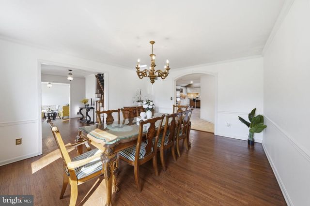 7 MONROE PL, Cranbury, NJ 08512