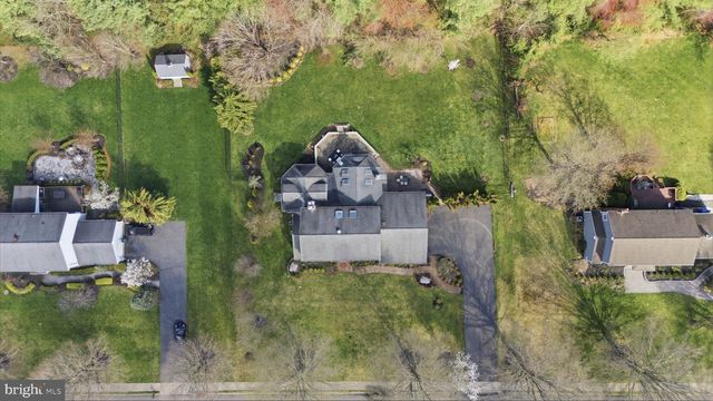 7 MONROE PL, Cranbury, NJ 08512