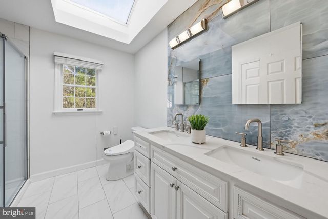 7 MONROE PL, Cranbury, NJ 08512