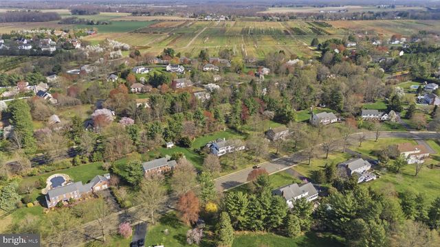 7 MONROE PL, Cranbury, NJ 08512