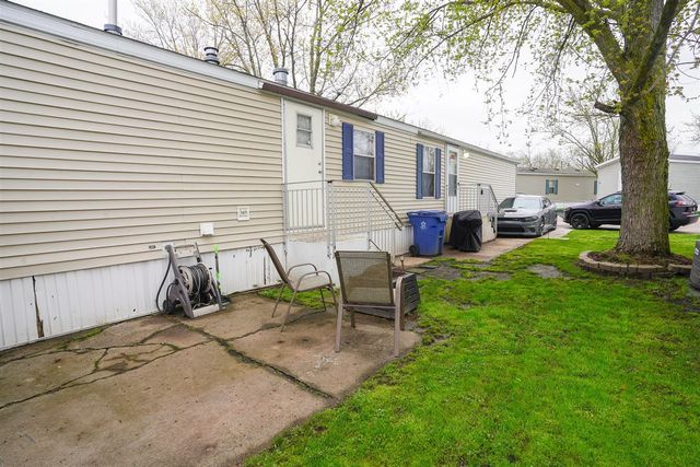 1139 Lincoln Avenue 36, Holland, MI 49423