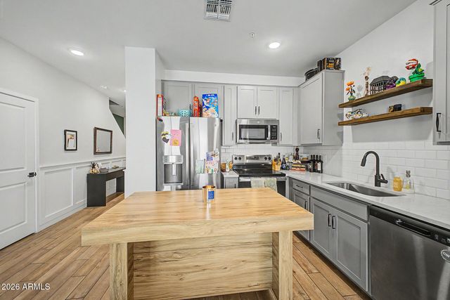 28122 N 28th Lane, Phoenix, AZ 85085