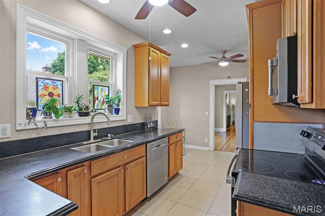 6 Halleck Avenue, Edwardsville, IL 62025