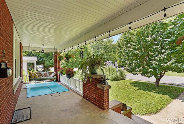 6 Halleck Avenue, Edwardsville, IL 62025