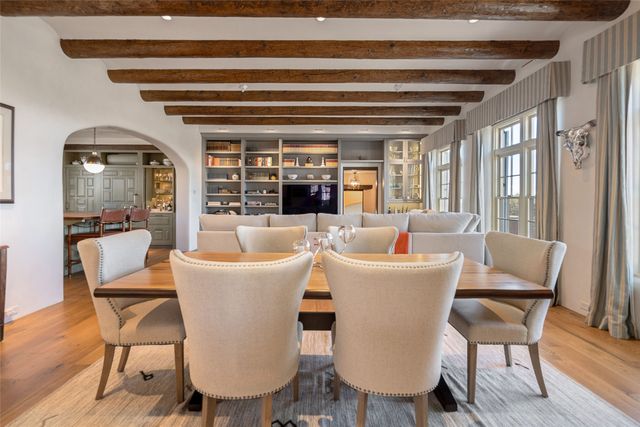 18 Summer Storm Circle, Santa Fe, NM 87506