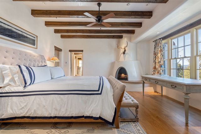 18 Summer Storm Circle, Santa Fe, NM 87506