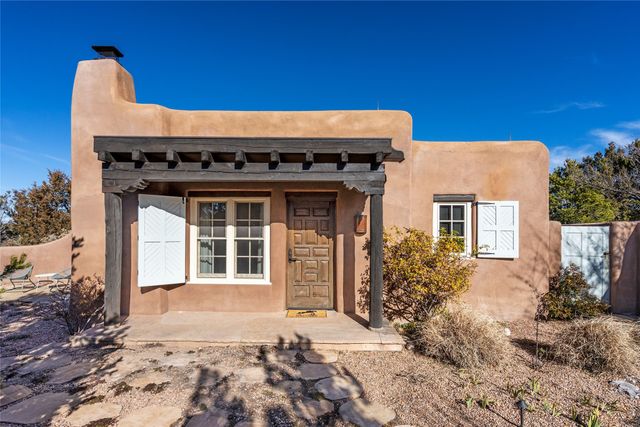 18 Summer Storm Circle, Santa Fe, NM 87506