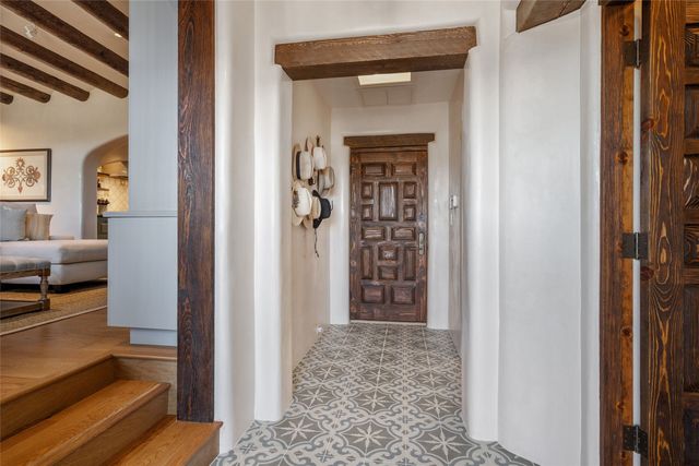 18 Summer Storm Circle, Santa Fe, NM 87506