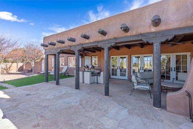 18 Summer Storm Circle, Santa Fe, NM 87506