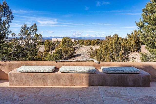 18 Summer Storm Circle, Santa Fe, NM 87506
