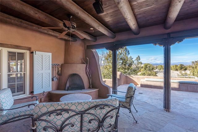 18 Summer Storm Circle, Santa Fe, NM 87506