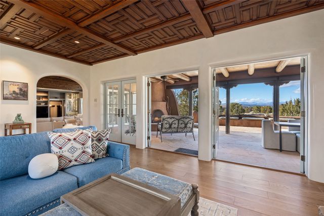 18 Summer Storm Circle, Santa Fe, NM 87506