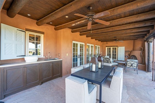 18 Summer Storm Circle, Santa Fe, NM 87506