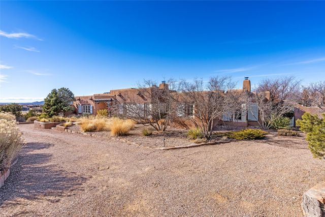 18 Summer Storm Circle, Santa Fe, NM 87506