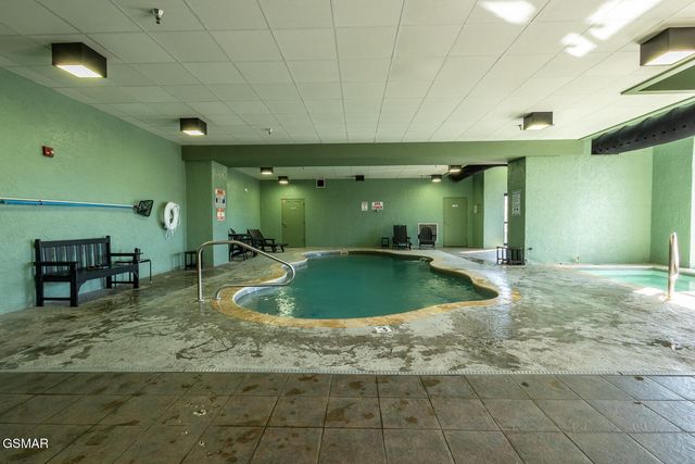 336 Big Bear Way, Pigeon Forge, TN 37863