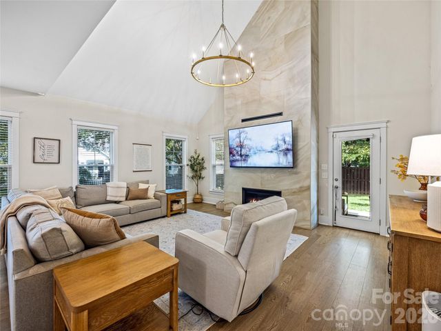 1513 Kentmere Lane, Asheville, NC 28803