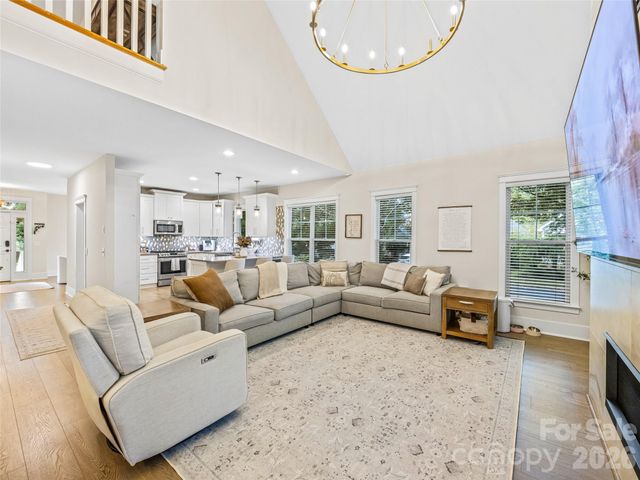 1513 Kentmere Lane, Asheville, NC 28803