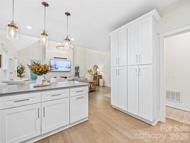 1513 Kentmere Lane, Asheville, NC 28803