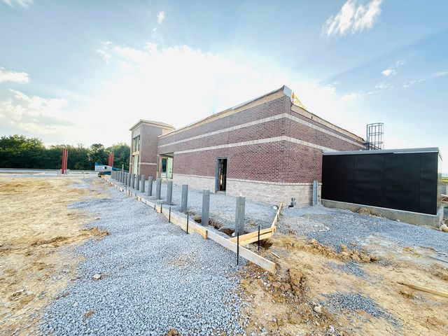 104 Carlton Crossing, Lawrenceburg, KY 40342