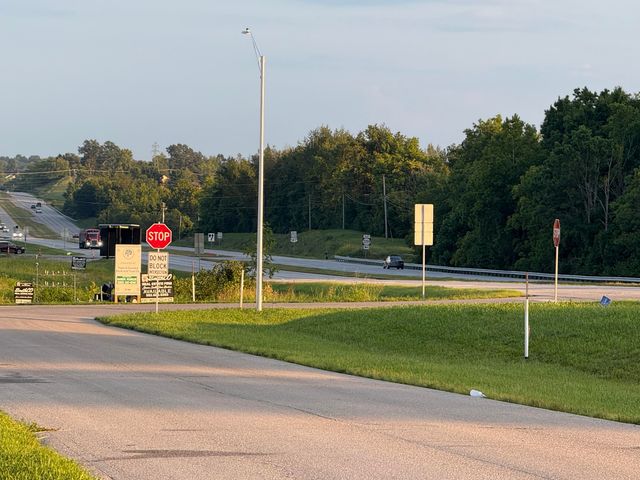 104 Carlton Crossing, Lawrenceburg, KY 40342