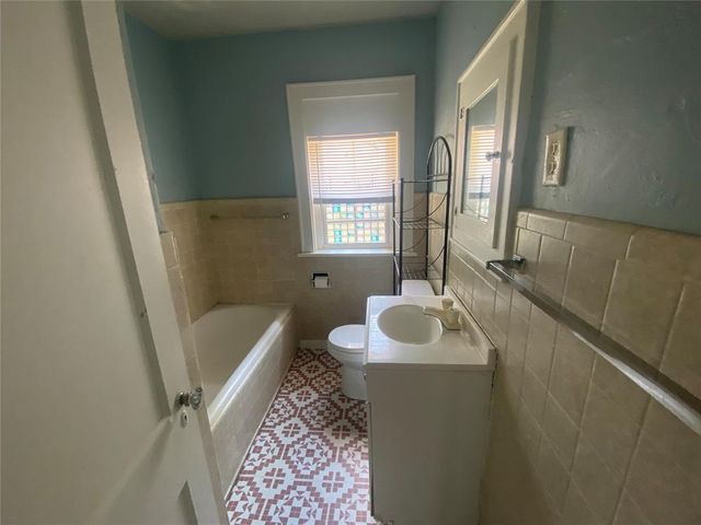 9013 N Olie Avenue, Oklahoma City, OK 73114