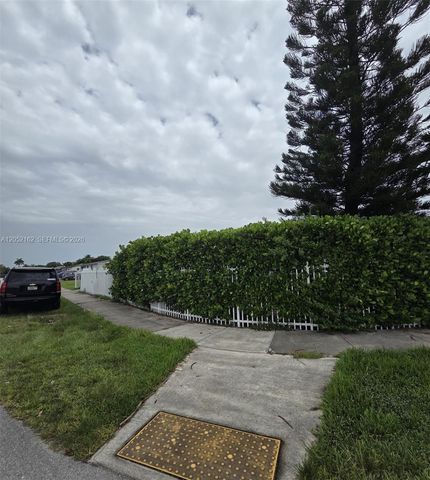 11911 SW 185th Street 11911, Miami, FL 33177