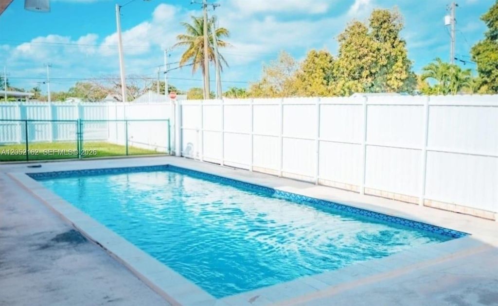11911 SW 185th Street 11911, Miami, FL 33177